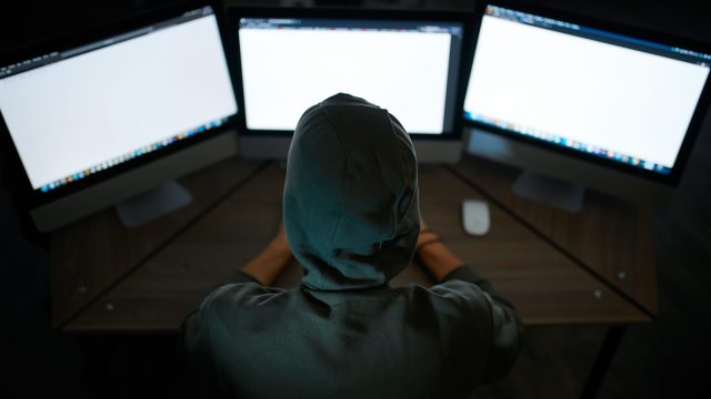 ダークウェブの検索エンジンを利用している人